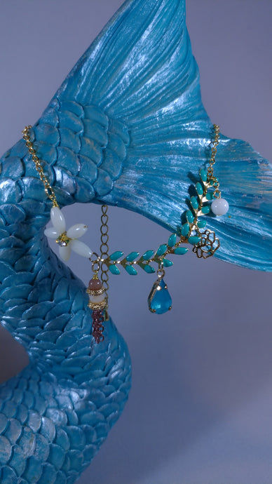 Delicate Beauty Bracelet in Teal