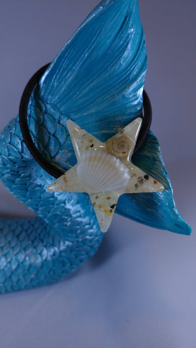 Shell in a Star Ponytail Holder in Sand
